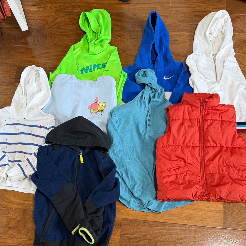 Lot of jacket hoodie for boys kids 6-7 Nike old navy